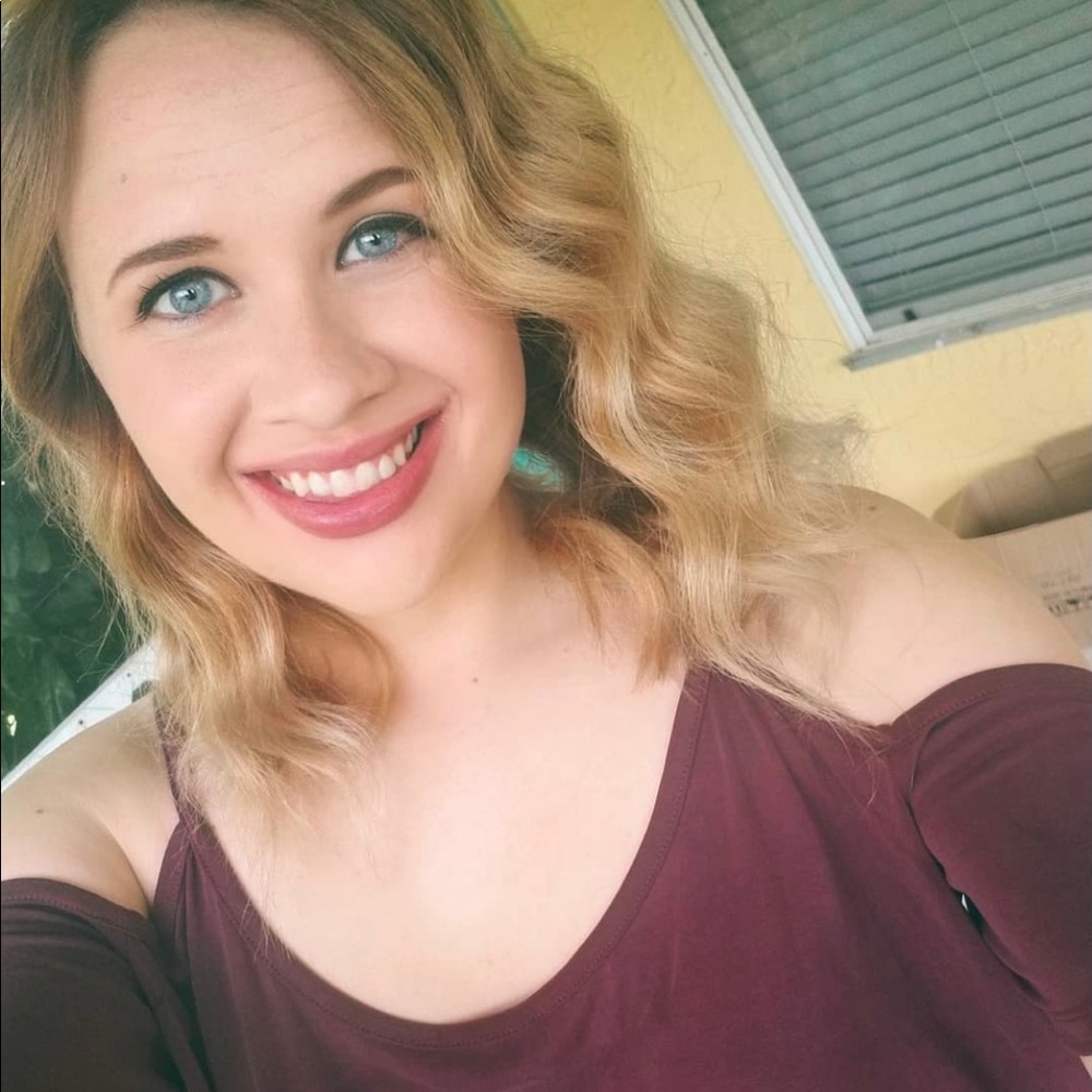 Meet Your Posh Ambassador - Kayla